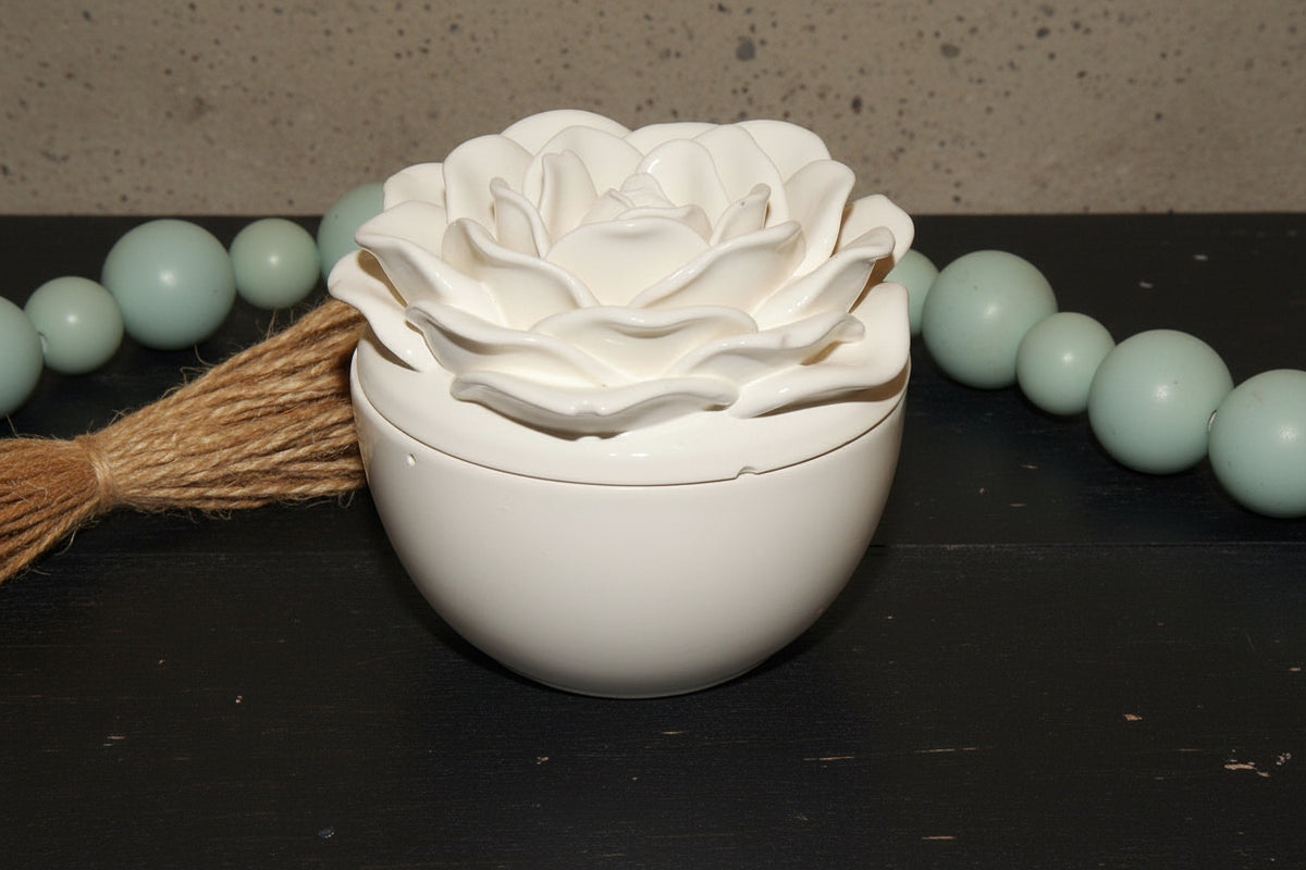 Elegant Silence - Decorative Jar