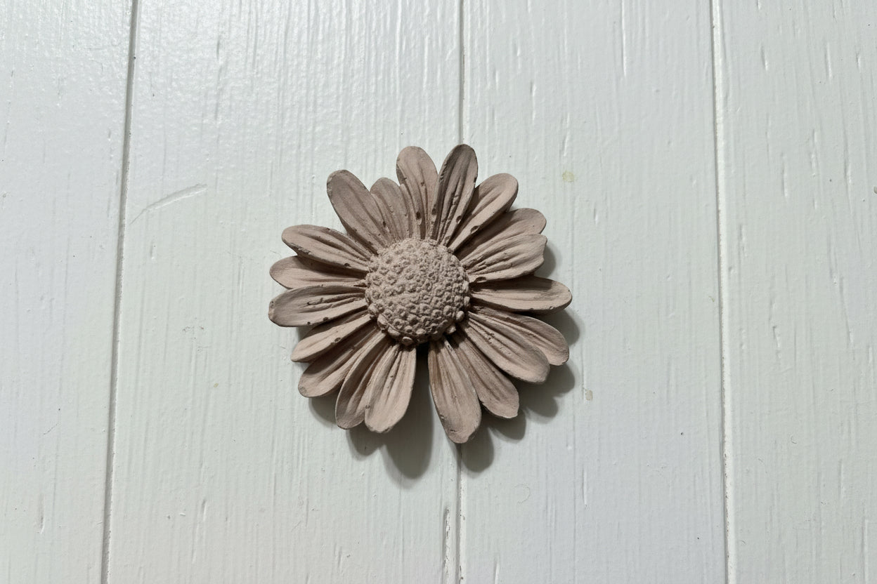 Small Cement Daisy