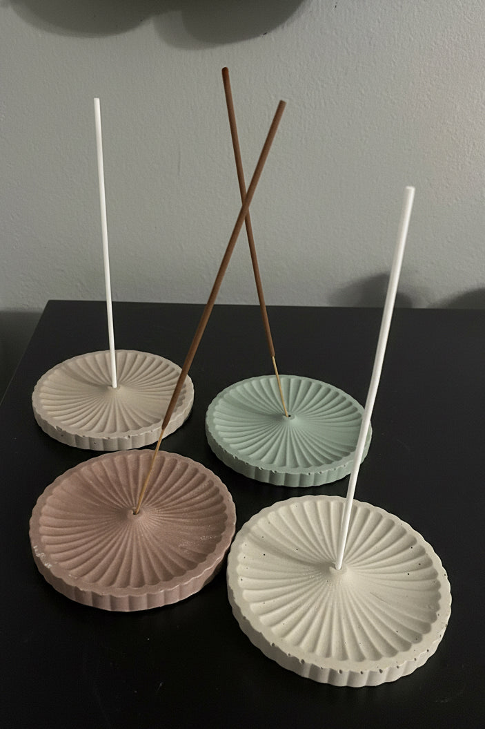 Ivory Halo -Incense Holder
