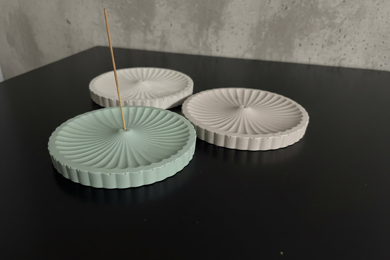 Ivory Halo -Incense Holder